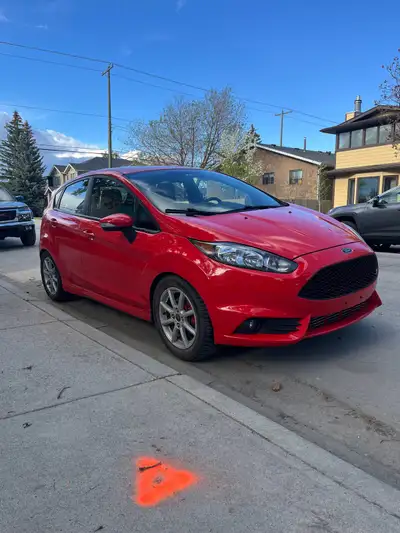2014 Ford Fiesta ST with Mountune from factory, currently tuned at stock 200 but can tune to 210HP....