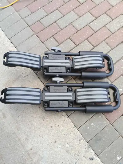 heavy duty rack mount can mount. can hold up. two. kayaks just rack only no any accessories pickup 1...
