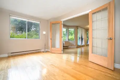 Magnifique condo lumineux de 1043 pi² situé à l’Île-des-Sœurs