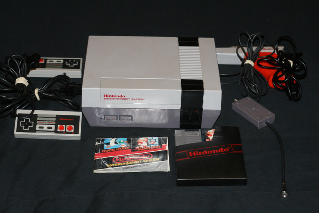 NES NINTENDO ENTERTAINMENT SYSTEM CONSOLE, CONTROLLERS, ZAPPER in Older Generation in Red Deer