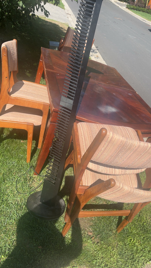 need gone asap - send best offer  in Coffee Tables in Mississauga / Peel Region