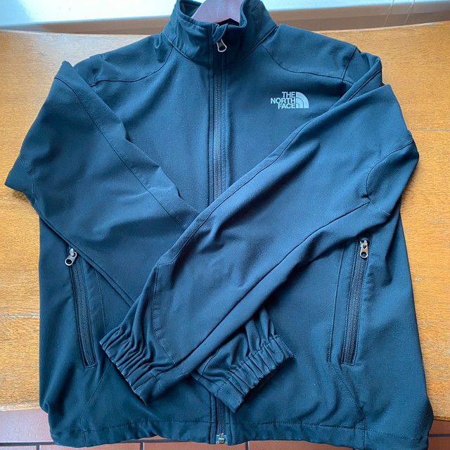 Ladies North Face APEX Jacket, Med in Women's - Tops & Outerwear in Abbotsford - Image 3