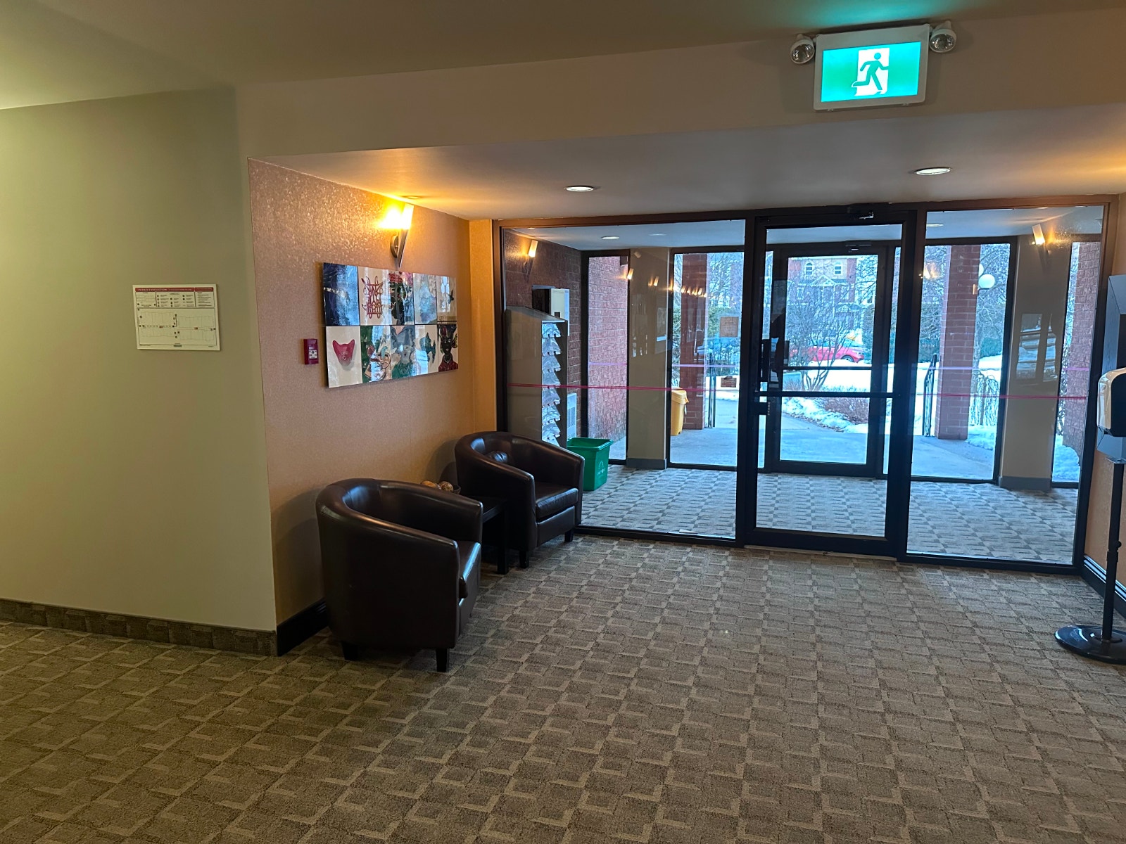 Grand 4-1/2 rénové à Louer: $1650/m, Immédiat à Longueuil — photo 1