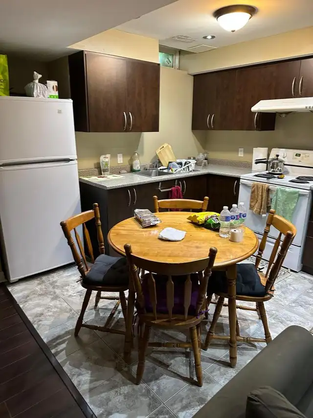 Brampton legal basement62863776450947121