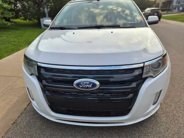 2013 Ford Edge sport 