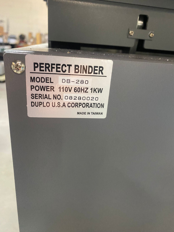 Duplo Perfect Binder DB-280 in General Electronics in City of Toronto - Image 4