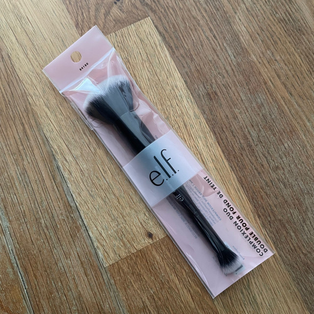 NWT e.l.f. Complexion Duo Brush in Health & Special Needs in City of Toronto