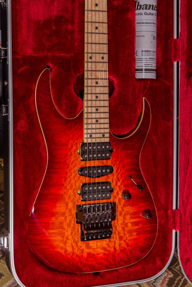 Ibanez Prestige RG657MSK 2017 Sunset Burst w Hardshell Case in Guitars in Oakville / Halton Region - Image 3