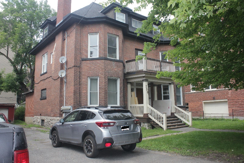 Sandy Hill 2 beds + 1 bath for rent Long Term Rentals Ottawa Kijiji