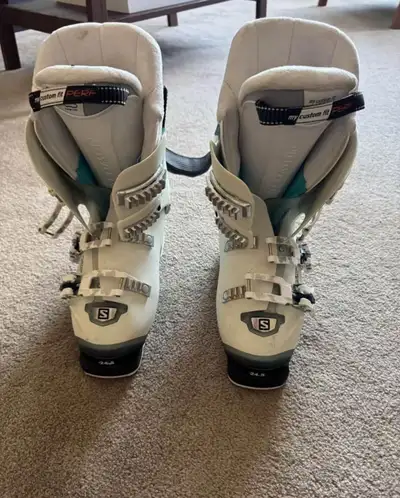 For Sale: Salomon Ski Boots – Size 24.5, View more