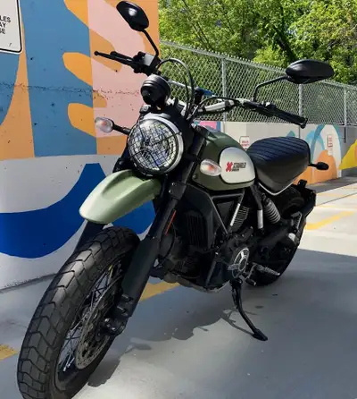 2016 Limited Edition Dication Scrambler 10,000 In mint condition New rear brake last year and new ba...