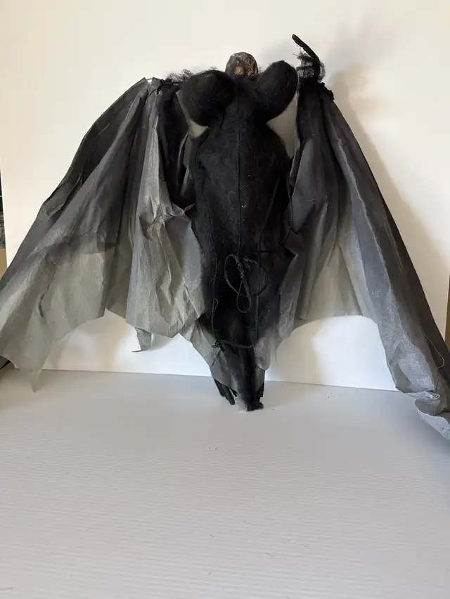 Halloween bat decoration 588277094192271361