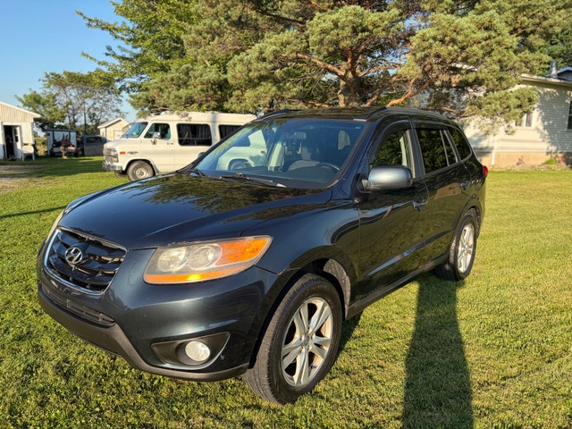 Hyundai Santa Fe GL Sport 2010