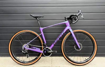 New Giant Revolt Advanced Pro 0. SRAM FORCE eTap. Carbon wheels, View more