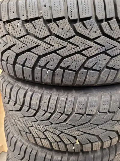 Bought these tires last season, used for about 5000kms. Like new. Were on a 2007 Honda Civic and pai...