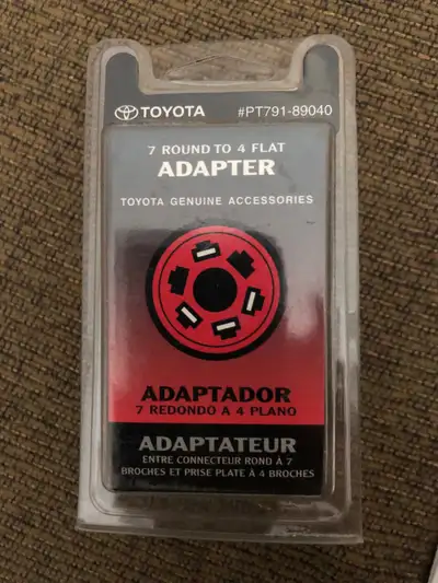 Toyota PT791-89040 7 Round To 4 Flat Adapter for Trailer.