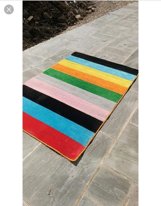 URGENT - Ikea Randerup rainbow area rug dans Tapis et moquettes  à Ville de Montréal - Image 2