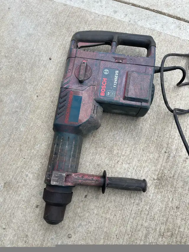 BOSCH DEMOLITION HAMMER / DRILL in Power Tools in Edmonton - Image 7