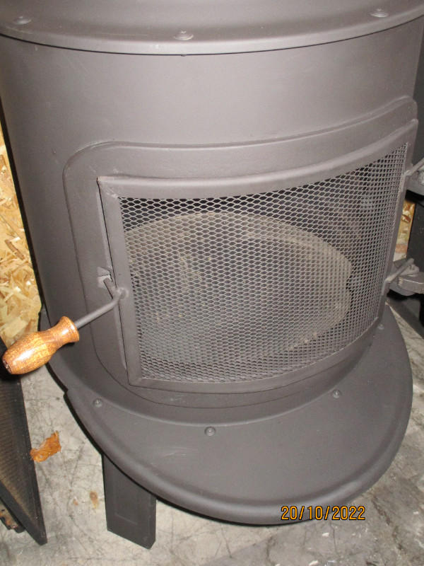 NEW - IRONSMITH Wood Stove/Woodstove. KW. in Fireplace & Firewood in Kitchener / Waterloo - Image 4