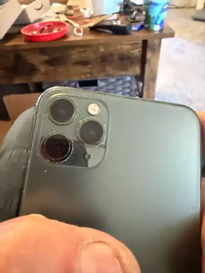 Beautiful iPhone 11 PRO Max for sale 512 GB storage . Works gteat on all Tesla phone chargers Absolu...