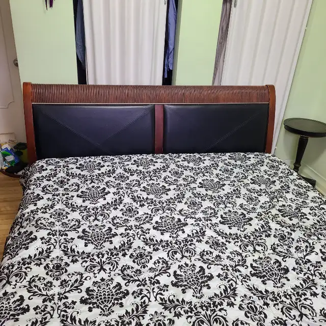Ensemble de meubles pour chambre  a coucher adulte in Multi-item in Laval / North Shore - Image 5