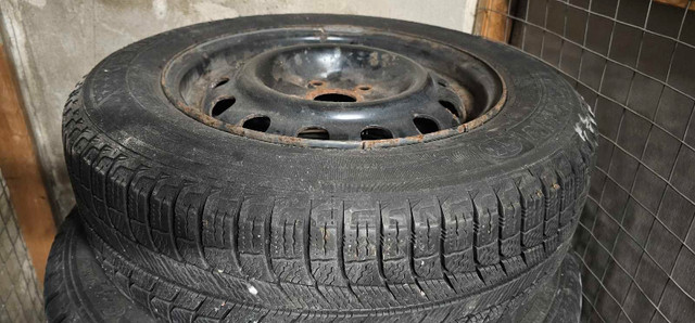 2015 Volkswagen golf tsi tires X4 dans Pneus et jantes  à Ville de Toronto - Image 4