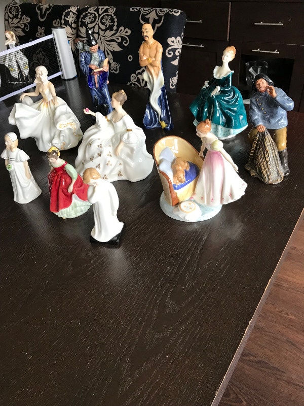 Authentic Royal Doulton Figurines Arts & Collectibles Winnipeg Kijiji