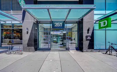 downtown toronto 2 bedroom, 1 bath condo with parking and locker