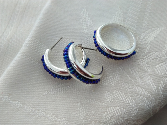 New, Earring & Matching Ring Silver tone & blue AB beads in Jewellery & Watches in Oakville / Halton Region