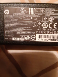HP original charger 19.5 V 2.31A