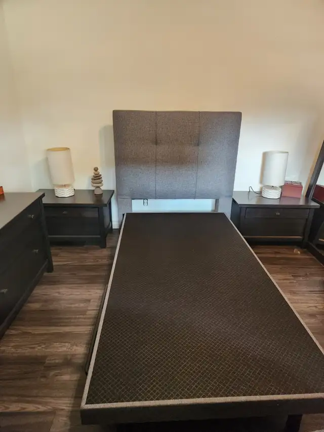 Base de lit simple très grande qualité in Beds & Mattresses in Québec City - Image 2