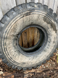 Loader tire