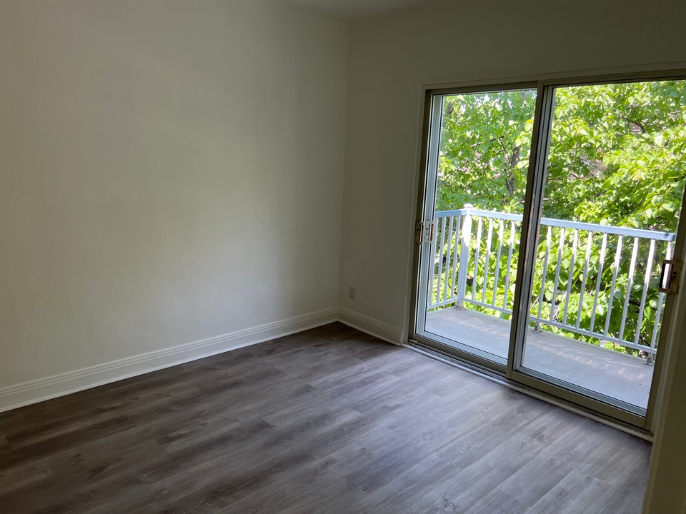 *rabais 240$/mois*24_Villeray 3 1/2  inclu WIFI, electroménagers 5
