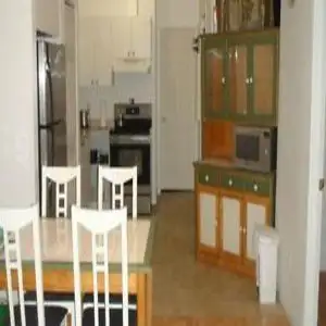 Trés propre Tel :438-878-4018 Calme. Confortable, Les Etudiantes, les stagiaires, PVTISTE nouveau ar...