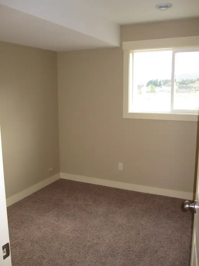 Wifi/Util Included! 2 Bdrm Bsmnt Suite Avail. Aug 1st in Long Term Rentals in Kelowna - Image 7
