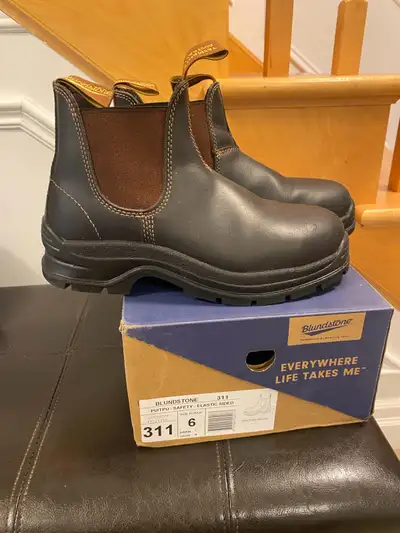 Woman's steel toe blundstone, View more