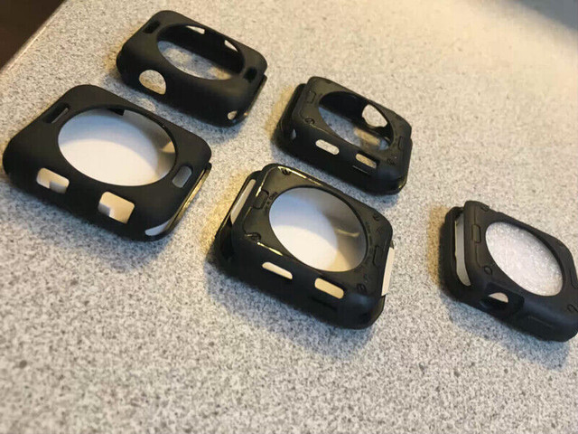 5 x Protection Case Apple Watch 42mm Series 3/2 NEUFS/NEW! dans Accessoires pour cellulaires  à Ville de Montréal - Image 4