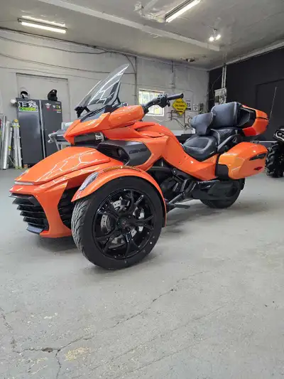 2019 Can-Am Spyder F3 Limited Bike is extremely clean and well kept. 27350km. Bike has Rotax 1330cc...