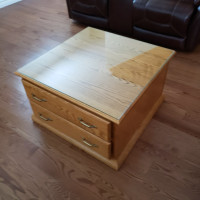 COFFEE TABLE WITH TWO END TABLE