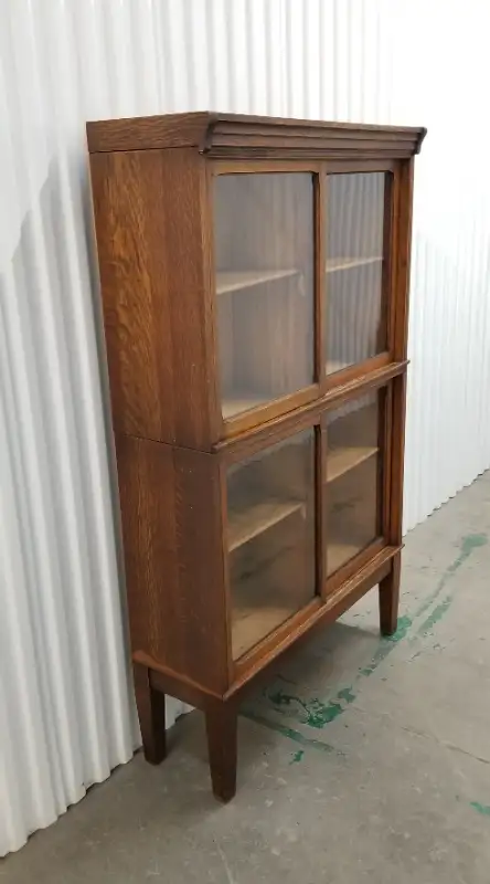 Danner antique oak sliding door stacking bookcase 2 stack 4 part in Bookcases & Shelving Units in Ottawa - Image 2
