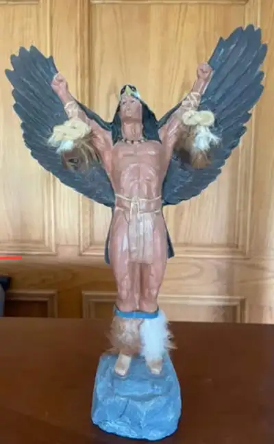 ( CASH ONLY ) PICK UP : CROW FOOT LIBRARY ( NW) VINTAGE NATIVE TABLE DECOR FOR SALE . Height : 15 ”...