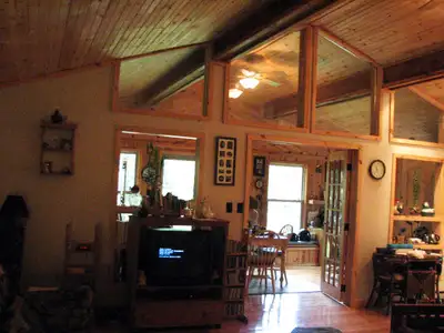 Available for rent on weekly or monthly bases. also available for a year long contract. Located 10 m...