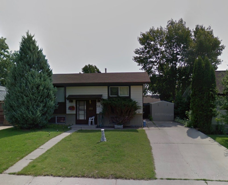 4 Bedroom House in Crestwood with Double Garage Long Term Rentals