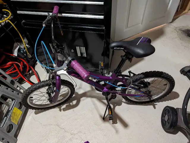 CCM Flow Kids Bike in Kids in Hamilton - Image 3