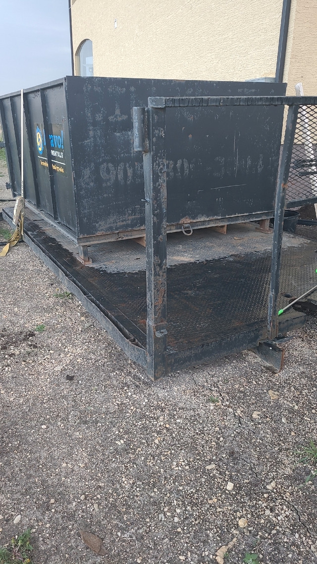 2011 isuzu NRR roll off, bins, dumpster truck, flatbed deck Heavy