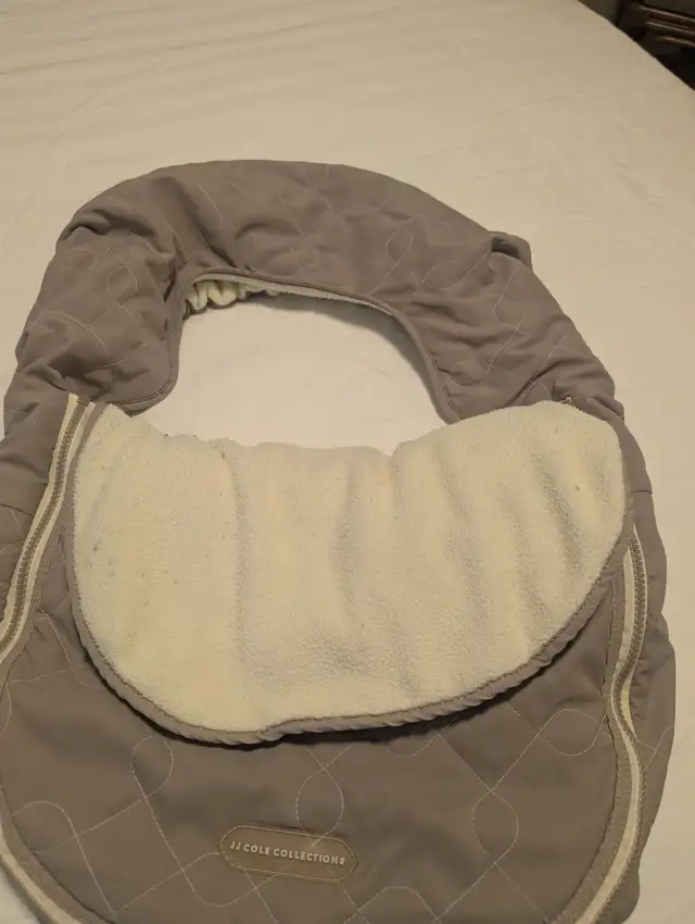 Infant Winter Car seat cover in Strollers, Carriers & Car Seats in Ottawa - Image 7