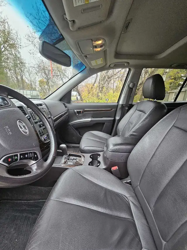 Santa Fe - Ready to go in Cars & Trucks in Regina - Image 4