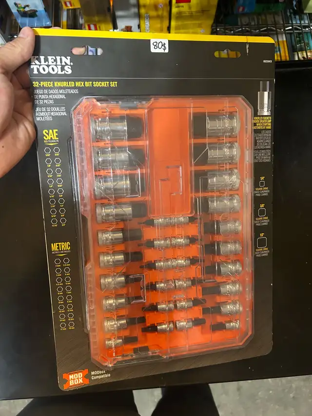 Klein Tools 32-Piece Knurled Hex Bit Socket Set