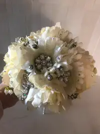Beautiful brooch wedding bouquet