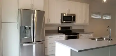 Here is a gorgeous, modern, bright 3 bedroom and 2 bathroom home ready to be lived in! Your new home...